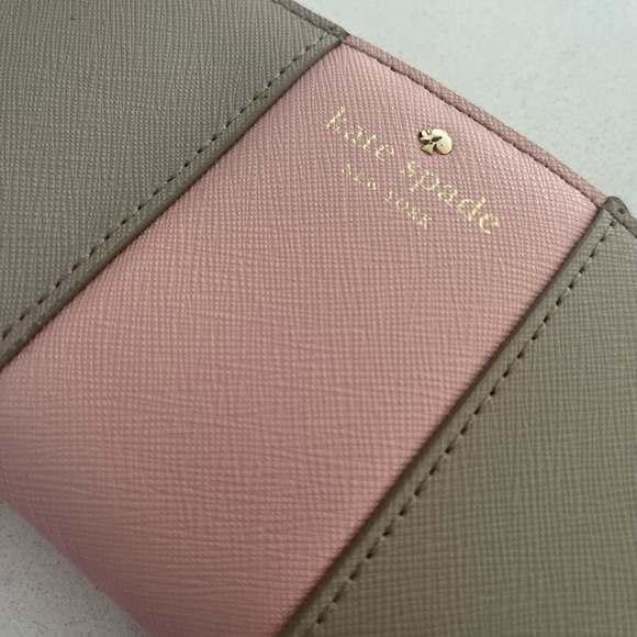 Kate Spade original leather two-tone wallet - Picture 4 of 5